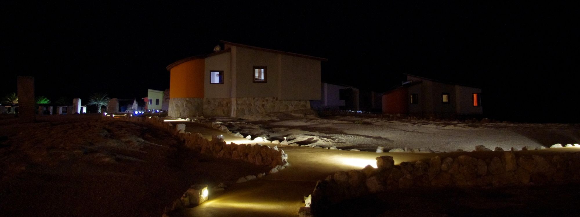 Desert Breeze Lodge Swakopmund Bagian luar foto